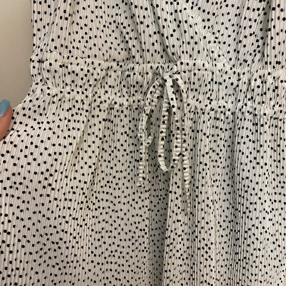 NWOT Abercrombie Tank - Picture 3 of 5